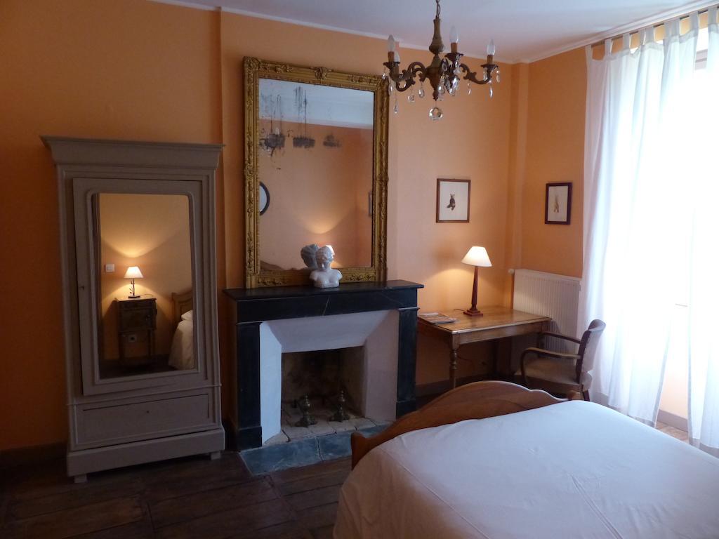 Le Domaine De Panissac Bed & Breakfast Berneuil  Bilik gambar